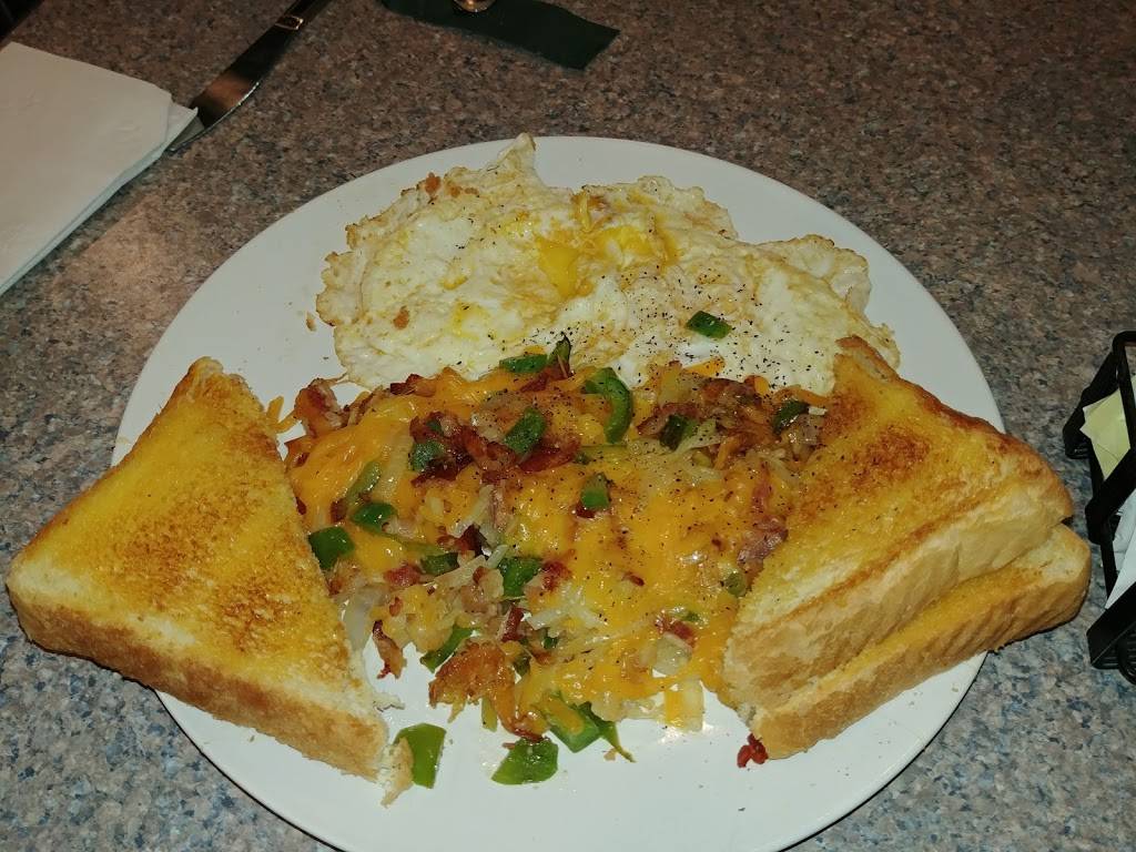 Gregory Mercantile Inn | restaurant | 144 Main St, Gregory, MI 48137, USA | 7343755191 OR +1 734-375-5191