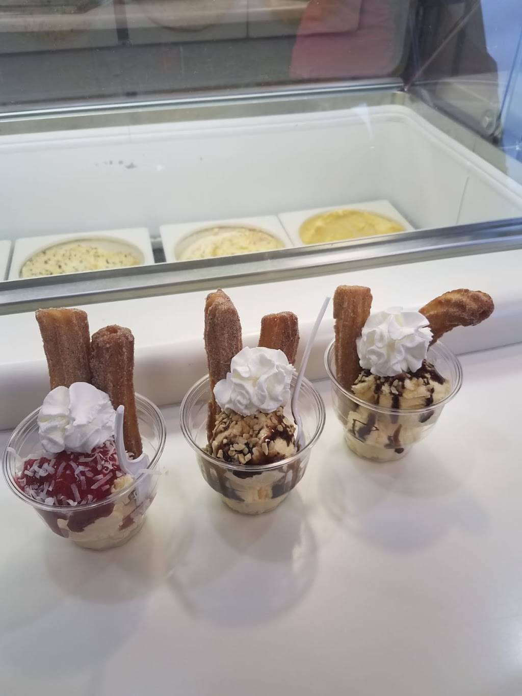 Xurro, Churro Factory | restaurant | 600 Cagan Park Ave Suite 105, Clermont, FL 34714, USA | 3524323691 OR +1 352-432-3691