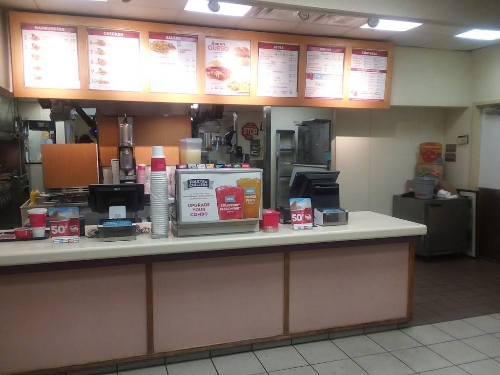 Wendys | restaurant | 713 N Hwy St, Madison, NC 27025, USA | 3364276139 OR +1 336-427-6139