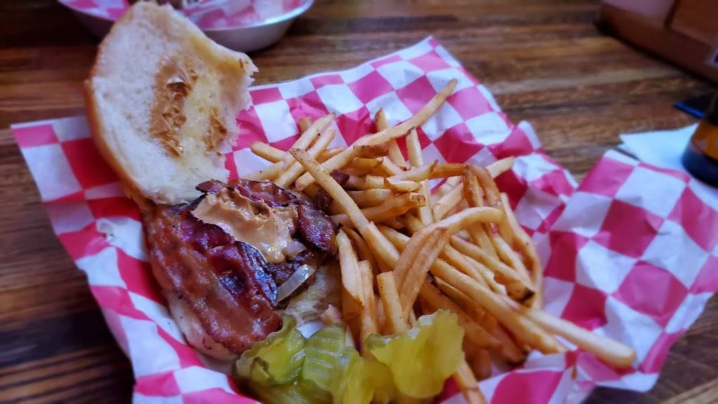 Kings Place | restaurant | 14460 240th St E, Hastings, MN 55033, USA | 6514371418 OR +1 651-437-1418