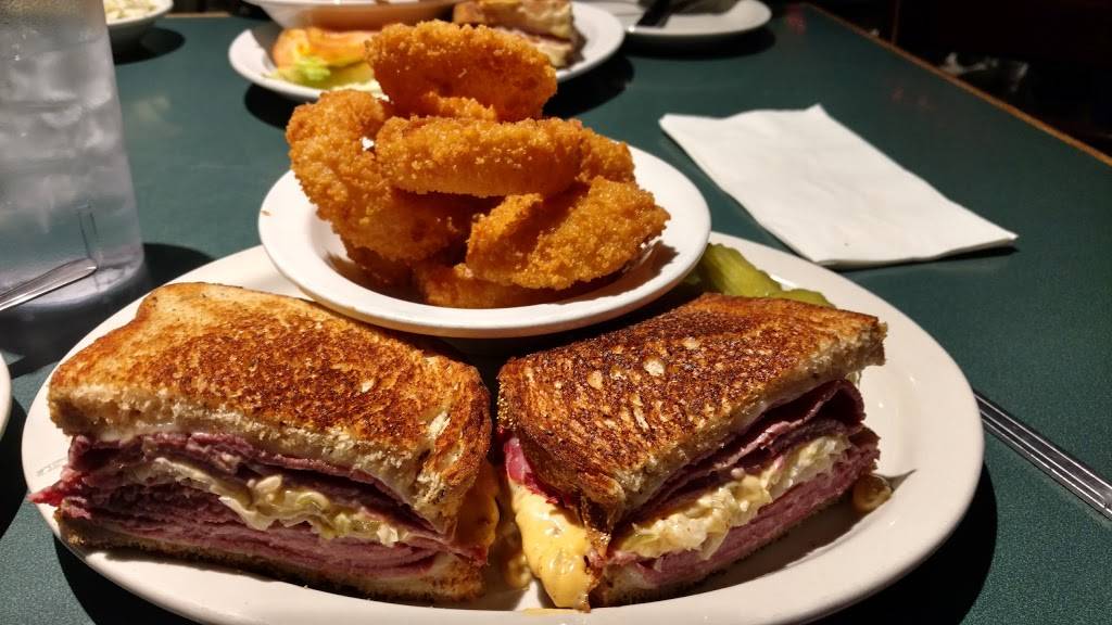 OB. Clarks | restaurant | 1921 S Brentwood Blvd, Brentwood, MO 63144, USA | 3149618900 OR +1 314-961-8900