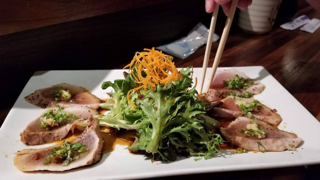 Banzai Sushi | restaurant | 6655 Leetsdale Dr, Denver, CO 80224, USA | 3033293366 OR +1 303-329-3366