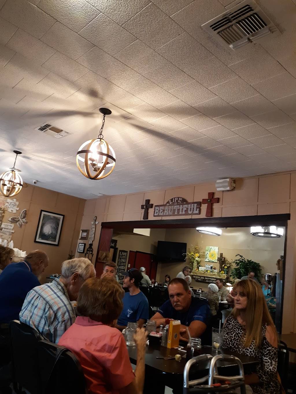 Mary Kays Country Diner | restaurant | 806 US-96, San Augustine, TX 75972, USA | 9362750121 OR +1 936-275-0121