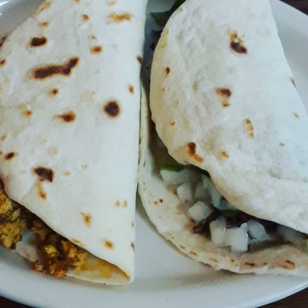 El San Luis Mexican Restaurant | restaurant | 4455 Walzem Rd, San Antonio, TX 78218, USA | 2105640644 OR +1 210-564-0644