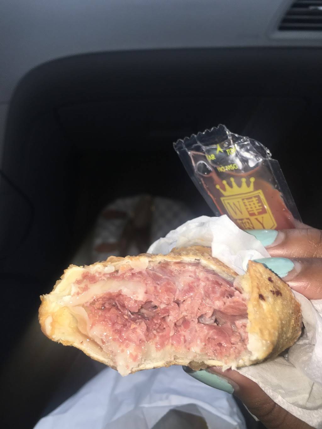 Asian Corned Beef | restaurant | 13660 Wyoming Ave, Detroit, MI 48238, USA | 3138341819 OR +1 313-834-1819