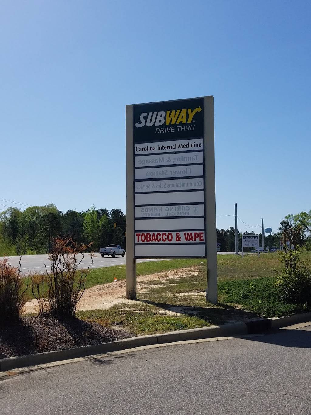 Subway | restaurant | South Park Business Center, 4530 NC-87, Sanford, NC 27330, USA | 9194980014 OR +1 919-498-0014