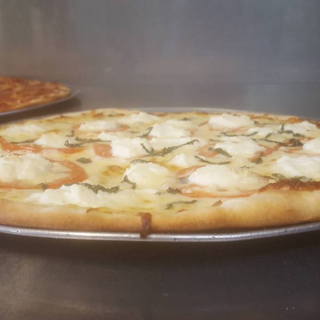 Marios Pizza | restaurant | 16170 Red Arrow Hwy, Union Pier, MI 49129, USA | 2694694633 OR +1 269-469-4633