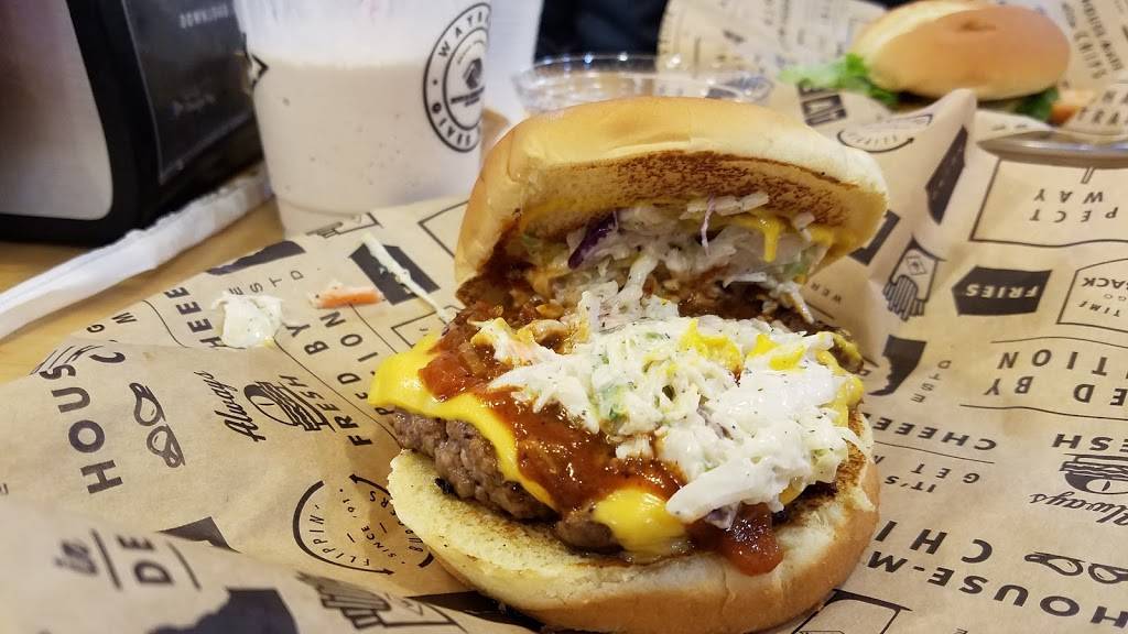 Wayback Burgers | restaurant | 1700 Raleigh Rd Pkwy W #140, Wilson, NC 27896, USA | 2522812080 OR +1 252-281-2080