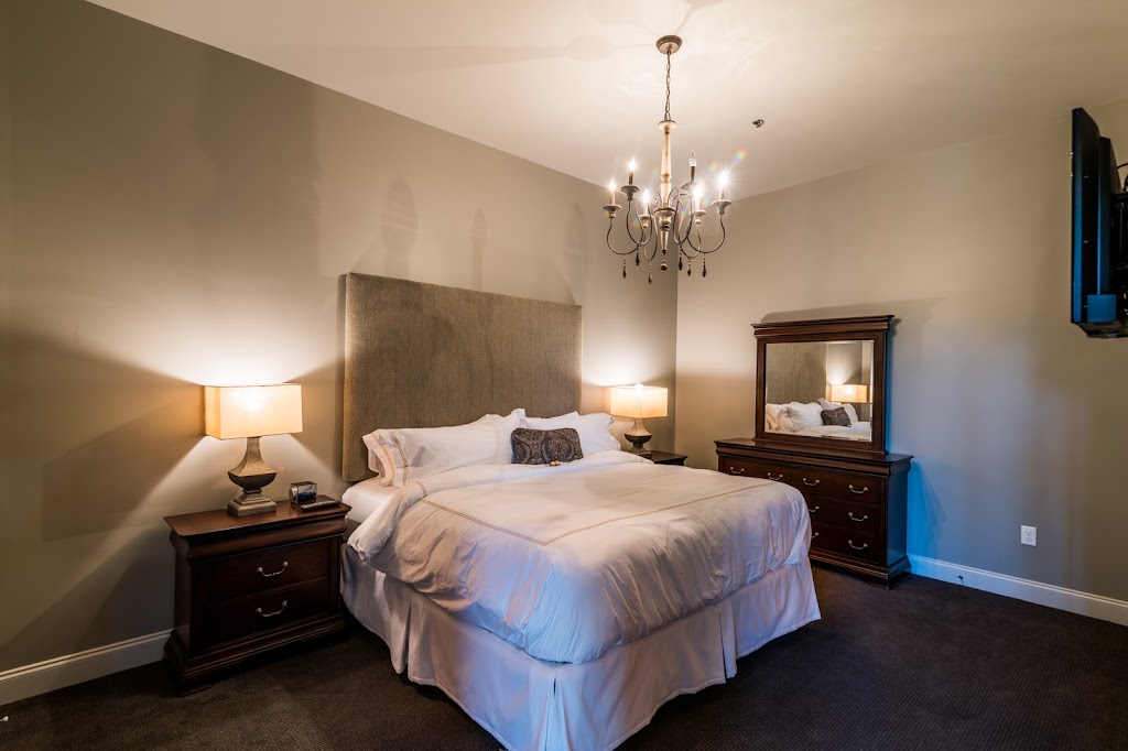 Kentucky Grand Hotel | restaurant | 635 College St, Bowling Green, KY 42101, USA | 2707798988 OR +1 270-779-8988