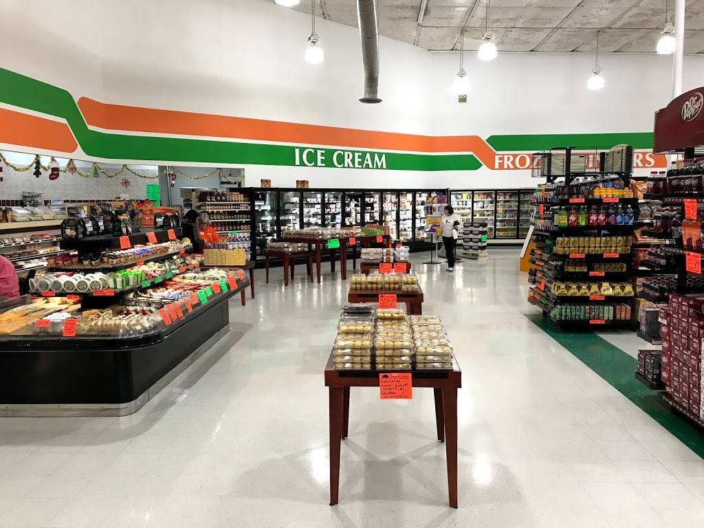 Country Mart | restaurant | 125 W Karsch Blvd, Farmington, MO 63640, USA | 5737561455 OR +1 573-756-1455