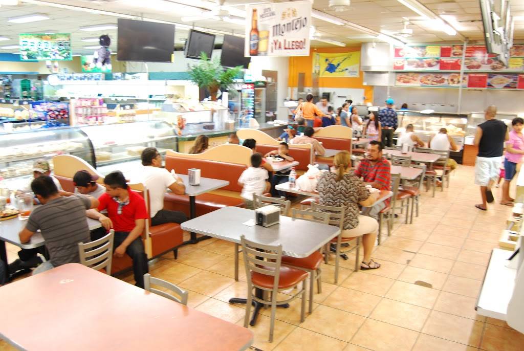 Maxx Foods | restaurant | 4610 Palm Beach Blvd, Fort Myers, FL 33905, USA | 2399890009 OR +1 239-989-0009