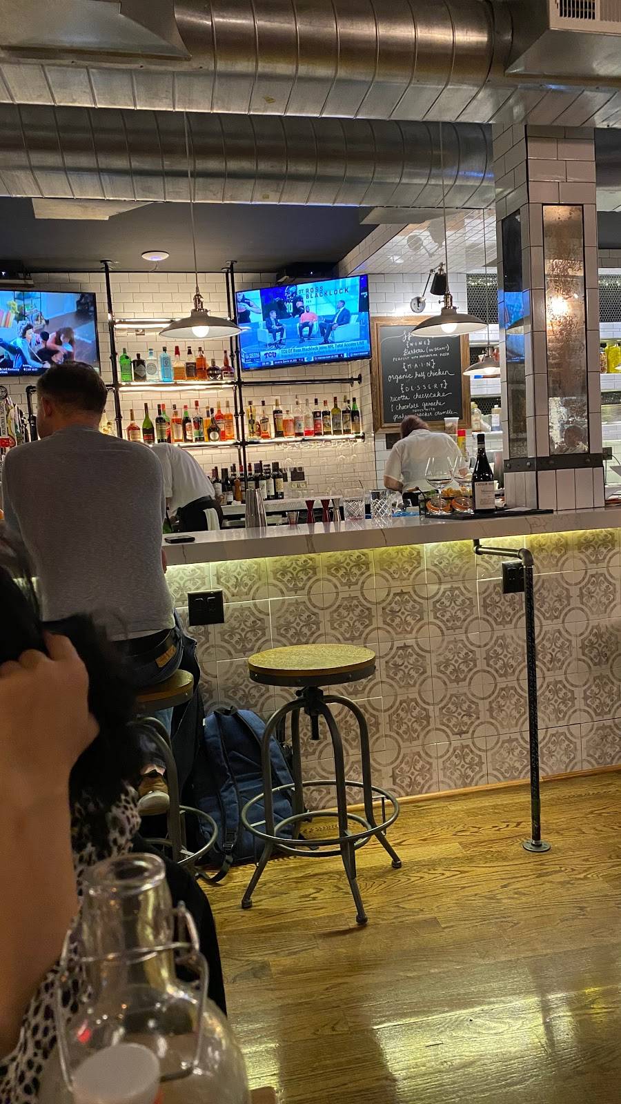 ITA Italian Kitchen | restaurant | 682 Bergen Ave, Jersey City, NJ 07304, USA | 2014358380 OR +1 201-435-8380