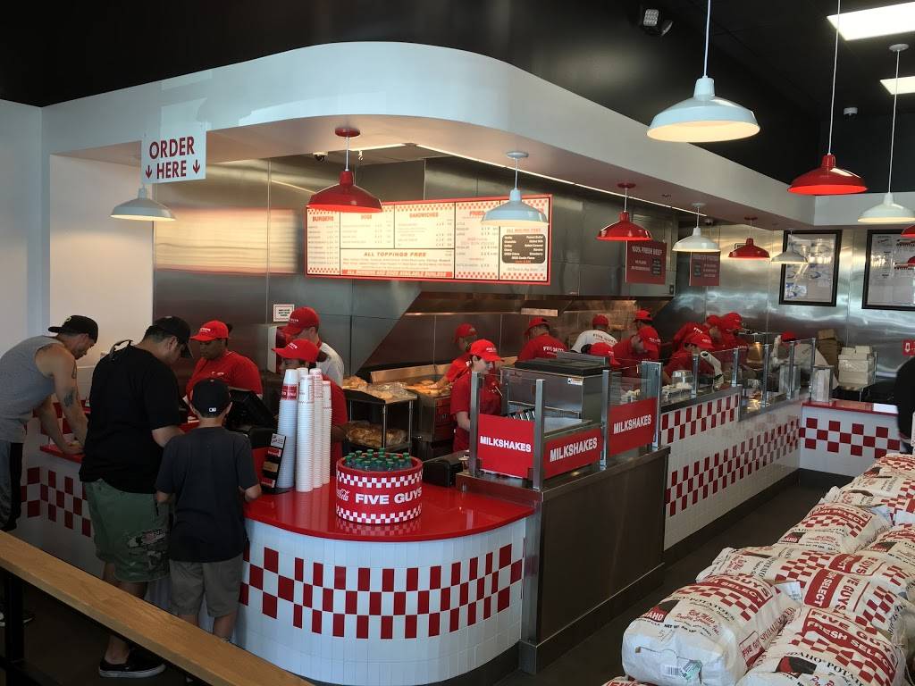 Five Guys | meal takeaway | 1050 W Gladstone St, San Dimas, CA 91773, USA | 9095991124 OR +1 909-599-1124