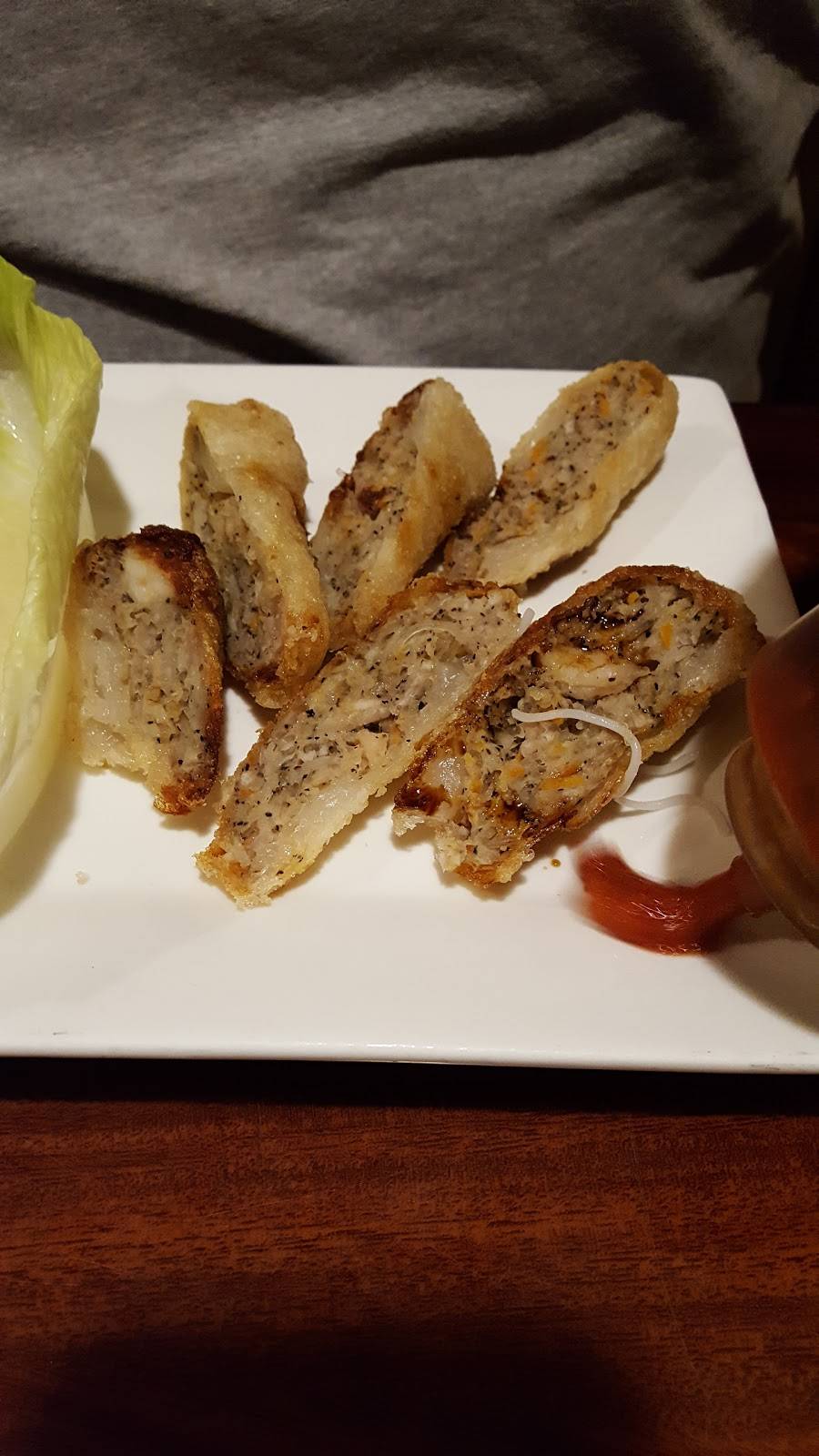 Saigon Grill | restaurant | 5 W Elm St, Lodi, CA 95240, USA | 2093685152 OR +1 209-368-5152