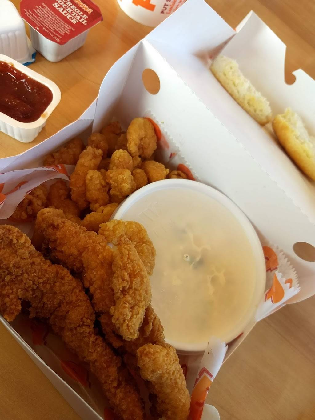Popeyes Louisiana Kitchen | restaurant | 40 W Midlothian Blvd, Youngstown, OH 44507, USA | 3307829400 OR +1 330-782-9400