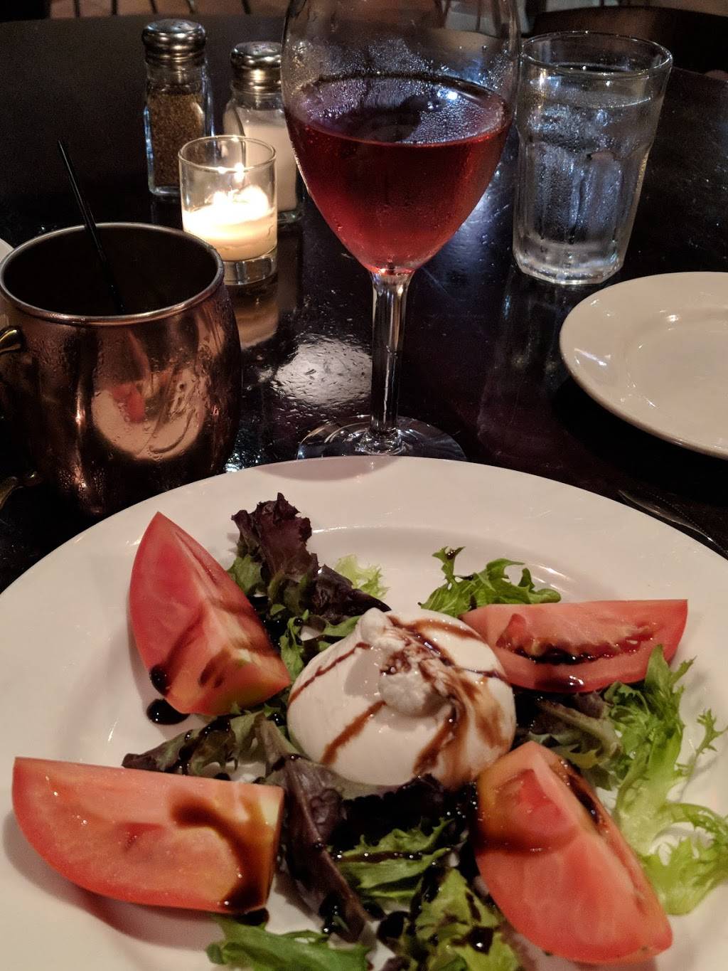 Vazzys Cucina | restaurant | 706 Bridgeport Ave, Shelton, CT 06484, USA | 2039447337 OR +1 203-944-7337