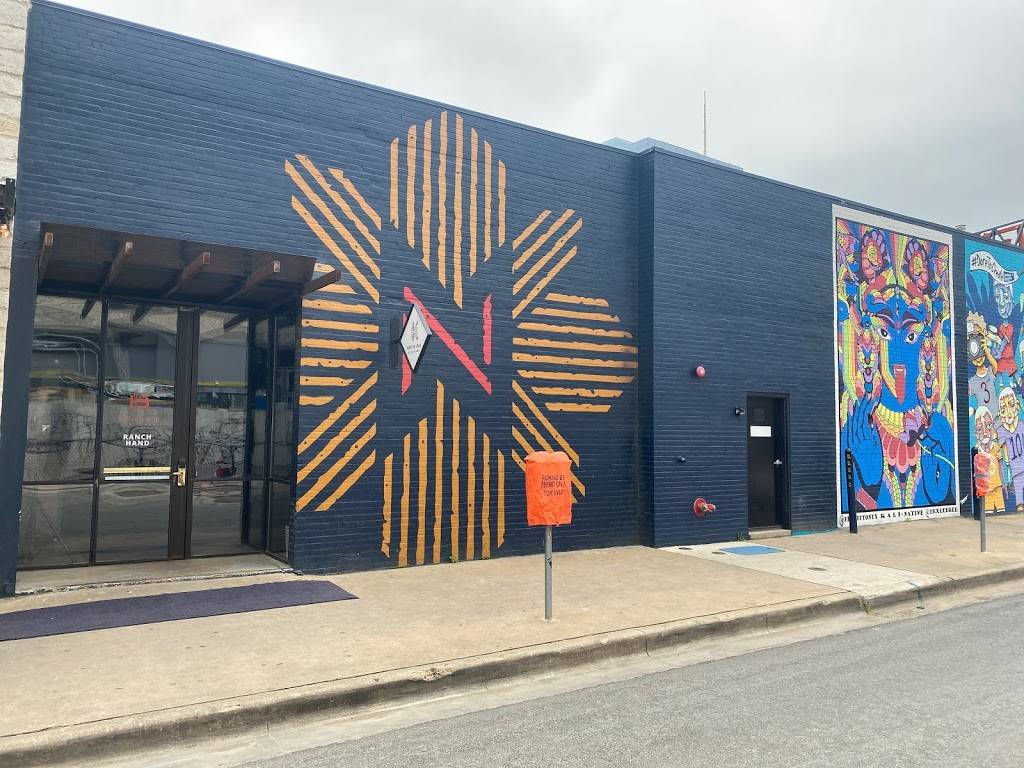 Ranch Hand | restaurant | 5530 Burnet Rd Suite A, Austin, TX 78756, USA | 5127867868 OR +1 512-786-7868