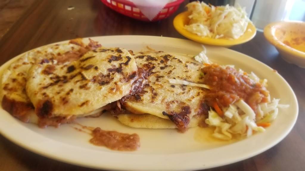 Restaurant Y Panaderia Latina | restaurant | 3221 W Davis St, Dallas, TX 75211, USA | 2143374470 OR +1 214-337-4470