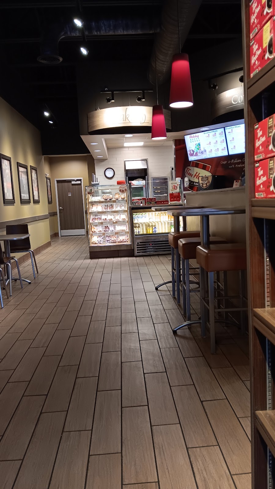 Tim Hortons | cafe | 1298 Suncrest Towne Centre Drive, Morgantown, WV 26505, USA | 3043812814 OR +1 304-381-2814
