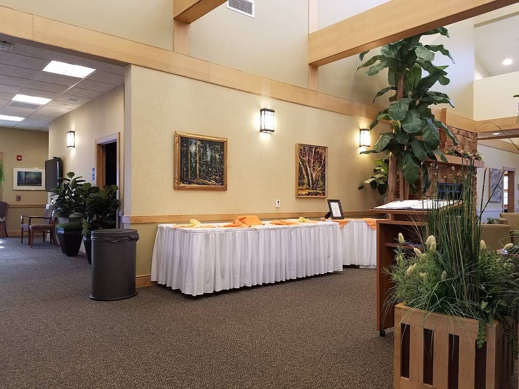 Bistro At the Village Green | restaurant | 403 Village Way, Martinsburg, PA 16662, USA | 8147935234 OR +1 814-793-5234