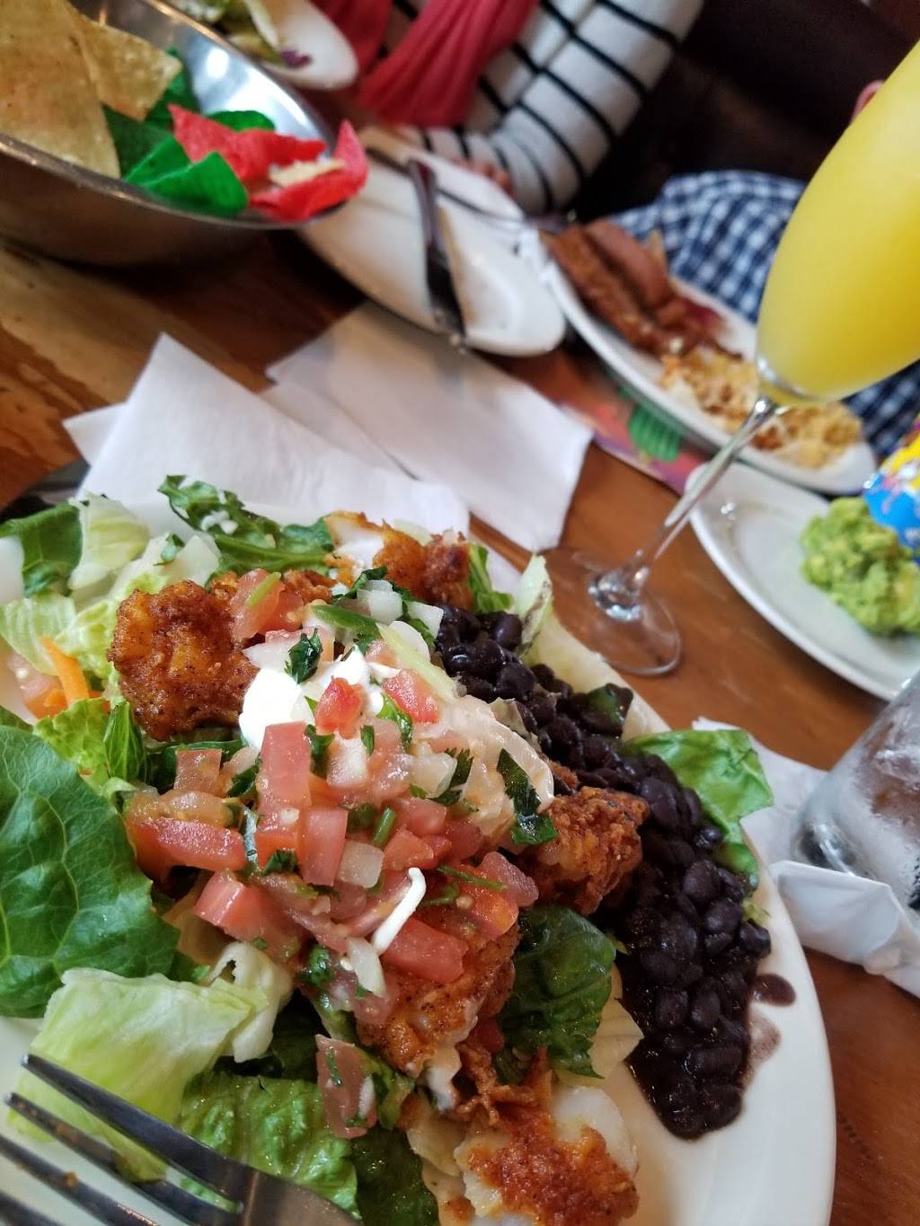 Cozymels Mexican Grill | restaurant | 311 E Loop Rd, Wheaton, IL 60189, USA | 6308711030 OR +1 630-871-1030