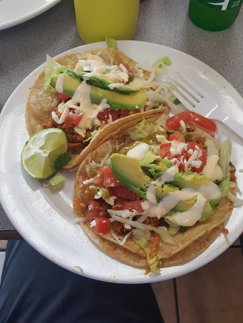 Taquería Sabor Queretano | restaurant | 4512 E Washington Ave #7, Madison, WI 53704, USA | 6082490877 OR +1 608-249-0877