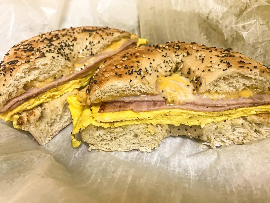 Papa Pineapples Restaurant Ocala | restaurant | 3233 SE Maricamp Rd #605, Ocala, FL 34471, USA | 3524215466 OR +1 352-421-5466