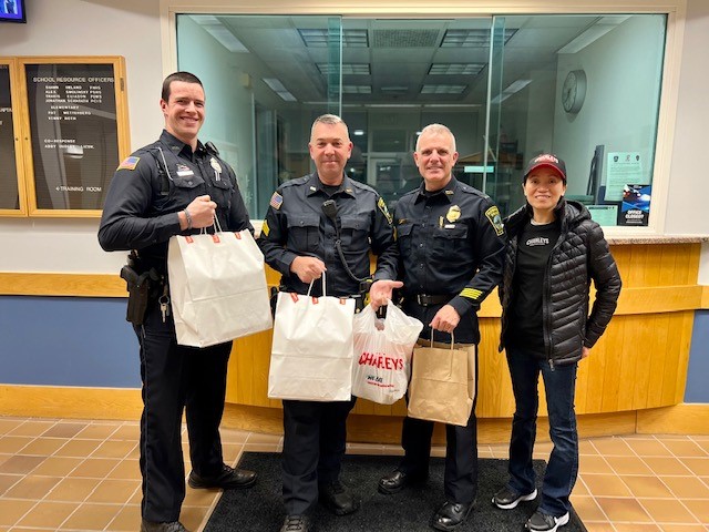 Charleys Cheesesteaks and Wings | restaurant | 300 Colony Pl, Plymouth, MA 02360, USA | 5089274246 OR +1 508-927-4246