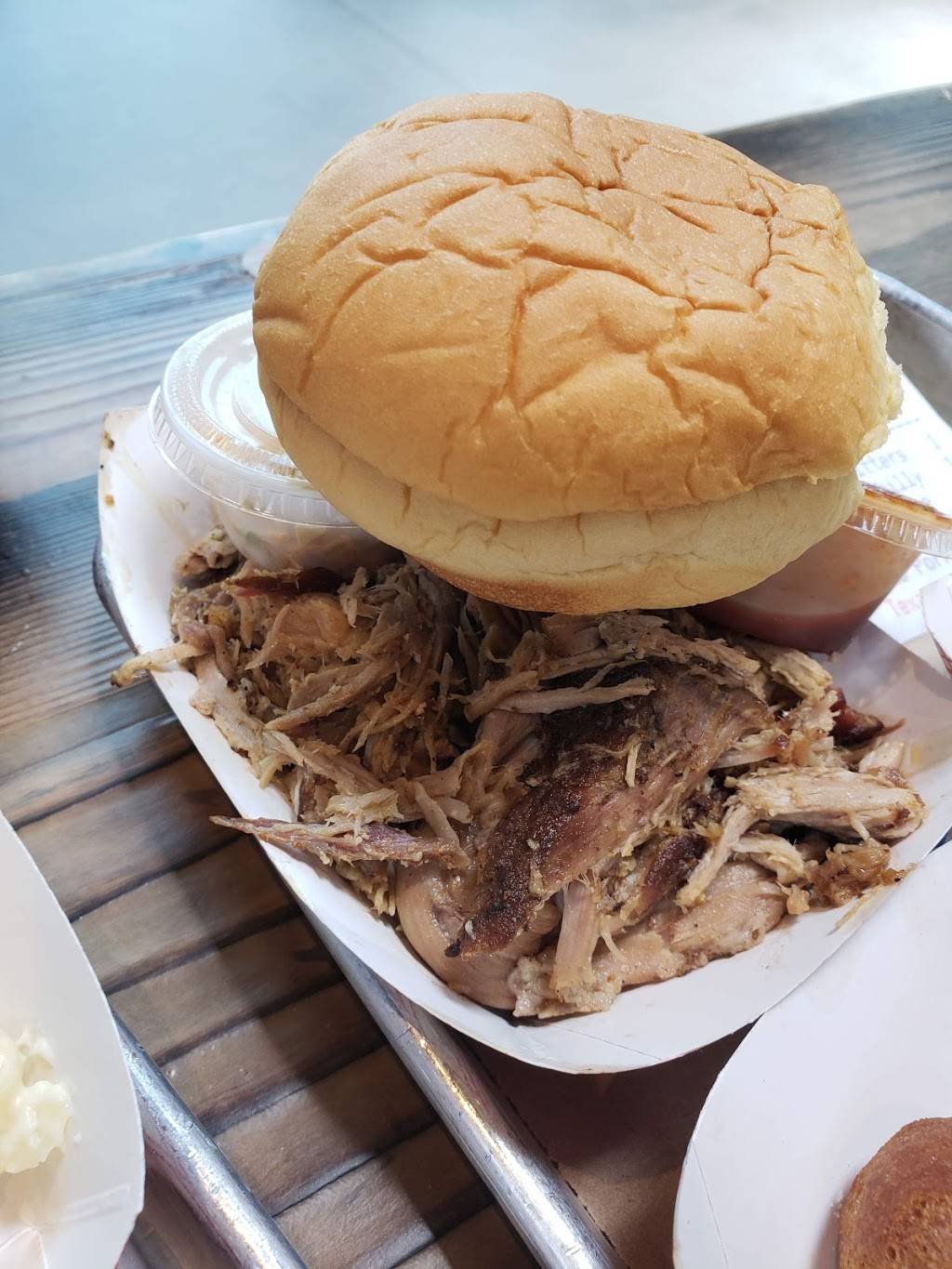 Butcher N Barbeque | restaurant | 1910 N Ola Ave, Tampa, FL 33602, USA | 8136935473 OR +1 813-693-5473