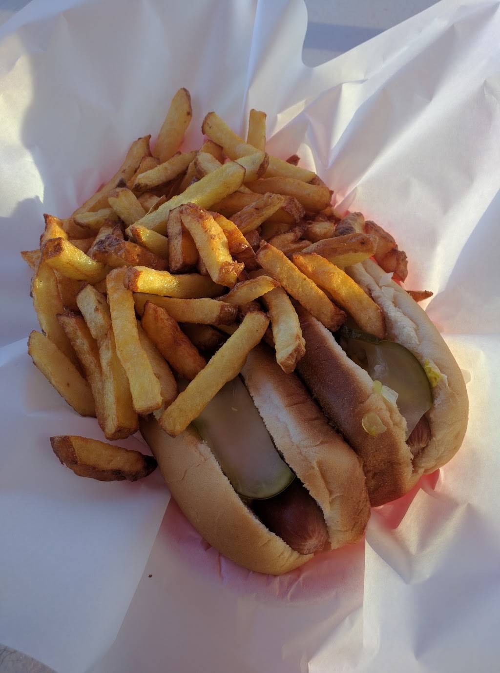 Steves Gyros | restaurant | 916 E Roosevelt Rd, Lombard, IL 60148, USA | 6306290745 OR +1 630-629-0745