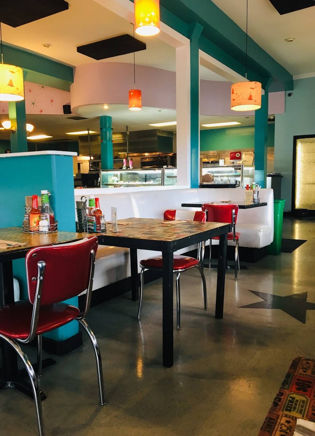 Saturn Cafe Berkeley | restaurant | 2175 Allston Way, Berkeley, CA 94704, USA | 5108458505 OR +1 510-845-8505