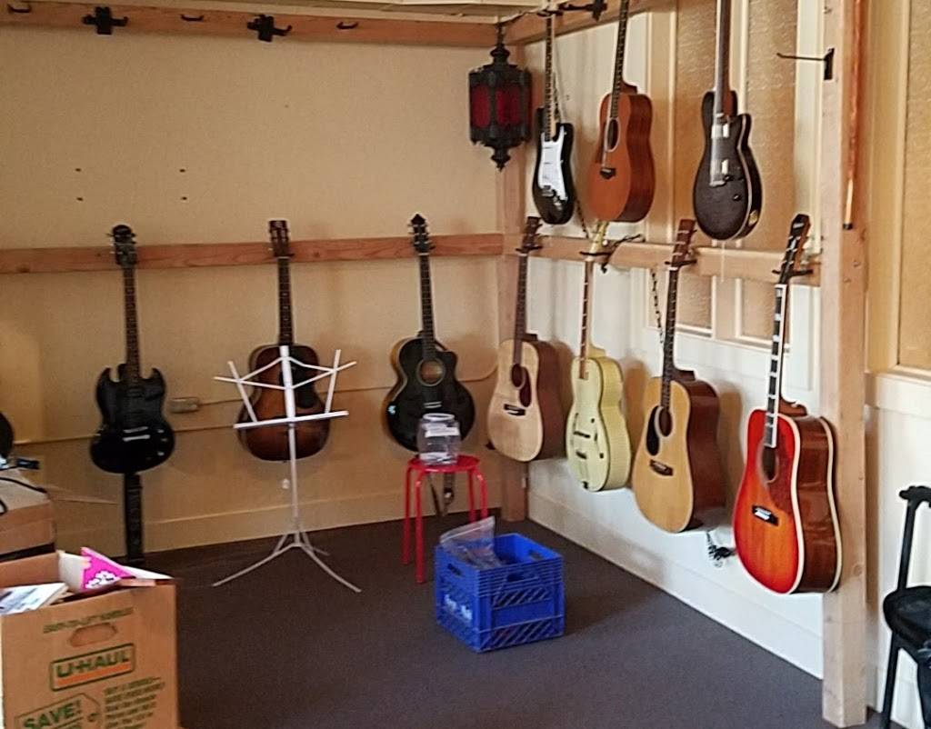 Papa Petes | restaurant | 502 S Burdick St, Kalamazoo, MI 49007, USA | 2693882196 OR +1 269-388-2196