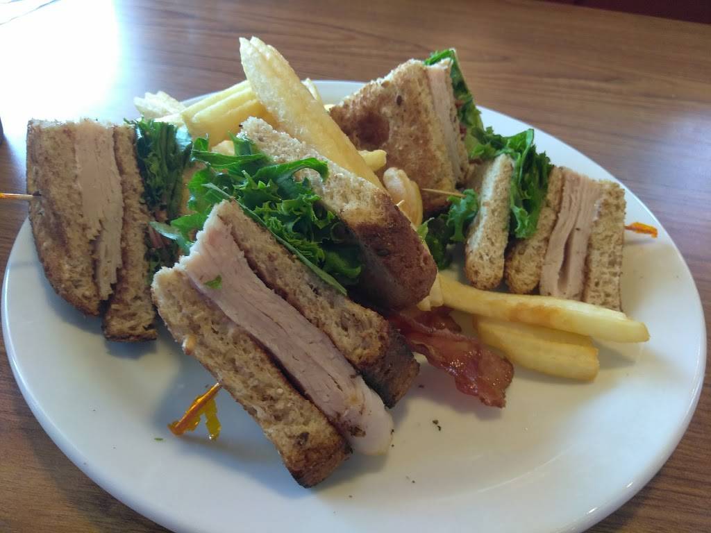 Dennys | restaurant | 8425 S, Pioneer Blvd, Whittier, CA 90606, USA | 5626954464 OR +1 562-695-4464