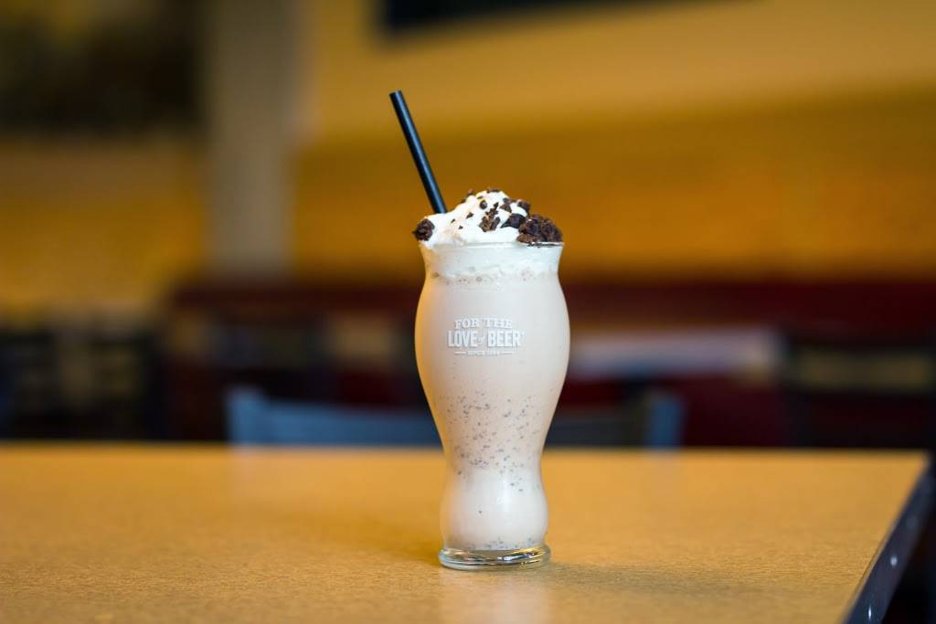 Blue Moon Burgers | restaurant | 523 Broadway E, Seattle, WA 98102, USA | 2063252000 OR +1 206-325-2000