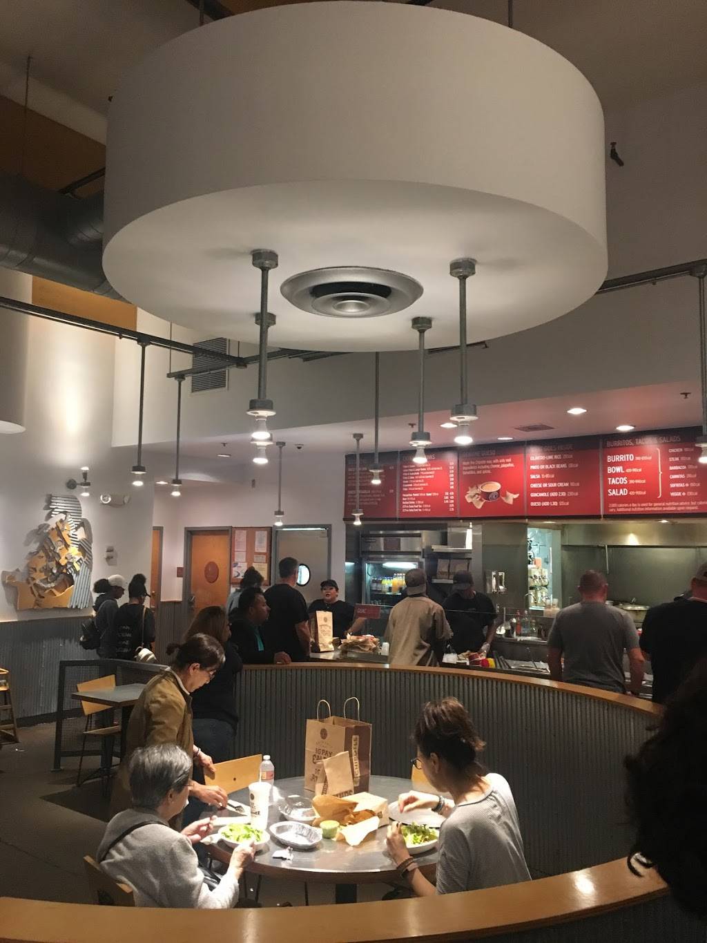 Chipotle Mexican Grill | restaurant | 1586 Gateway Blvd Ste B, Fairfield, CA 94533, USA | 7074320330 OR +1 707-432-0330