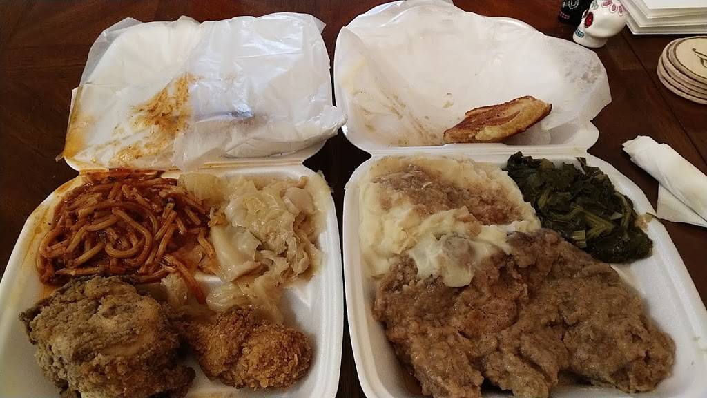 The Chicken Shack | restaurant | 275 E E.H.Crump Blvd, Memphis, TN 38126, USA | 9016237178 OR +1 901-623-7178