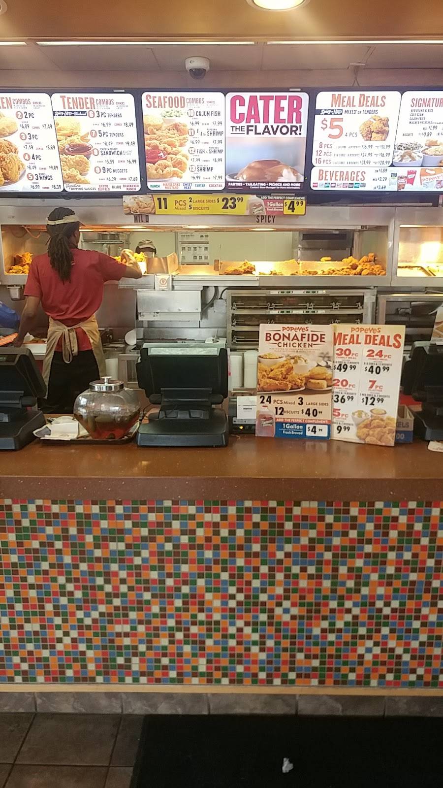 Popeyes Louisiana Kitchen | restaurant | 3400 Pulaski Hwy, Baltimore, MD 21224, USA | 4103420139 OR +1 410-342-0139