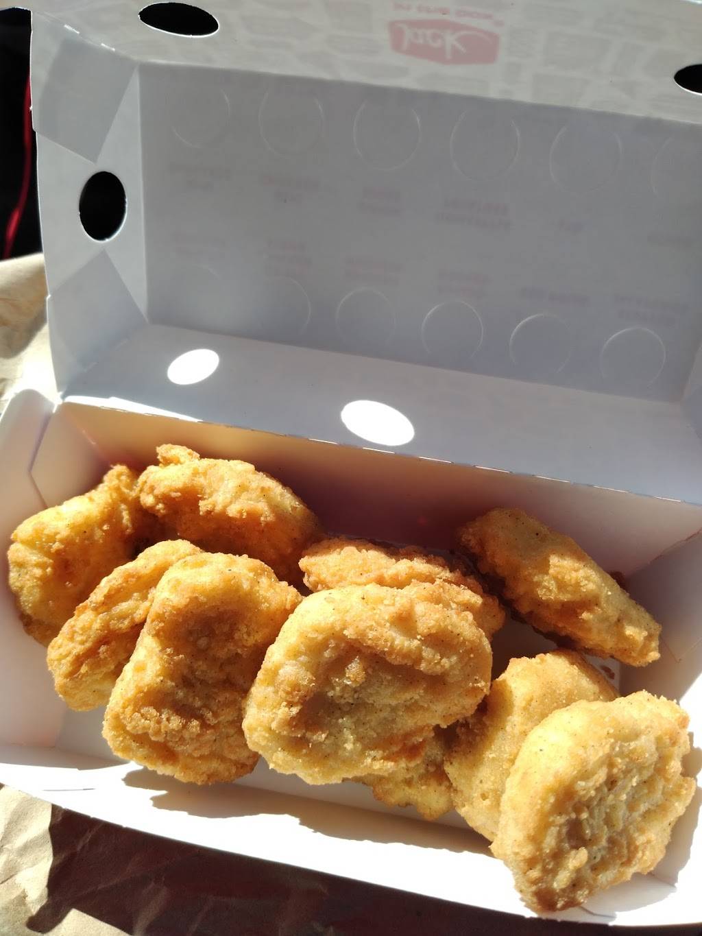 Jack in the Box | restaurant | 3450 La Sierra Ave, Riverside, CA 92503, USA | 9516877580 OR +1 951-687-7580