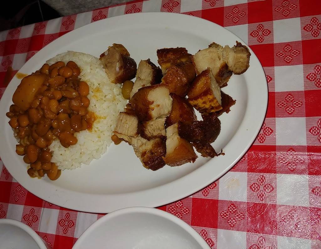 El Mondonguito | restaurant | 221 Dudley St, Roxbury, MA 02119, USA | 6175223672 OR +1 617-522-3672