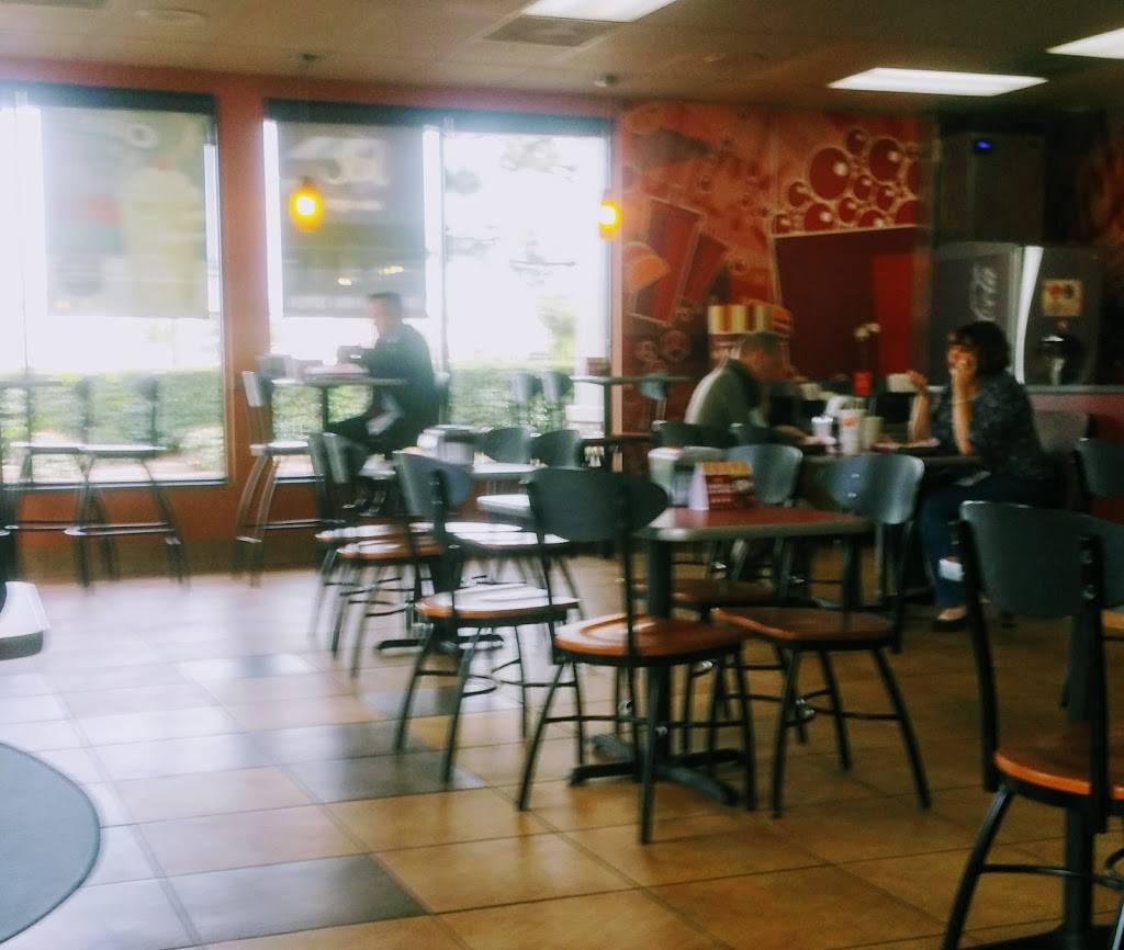 Jack in the Box | restaurant | 1315 Magnolia Ave STE 102, Corona, CA 92879, USA | 9512789764 OR +1 951-278-9764