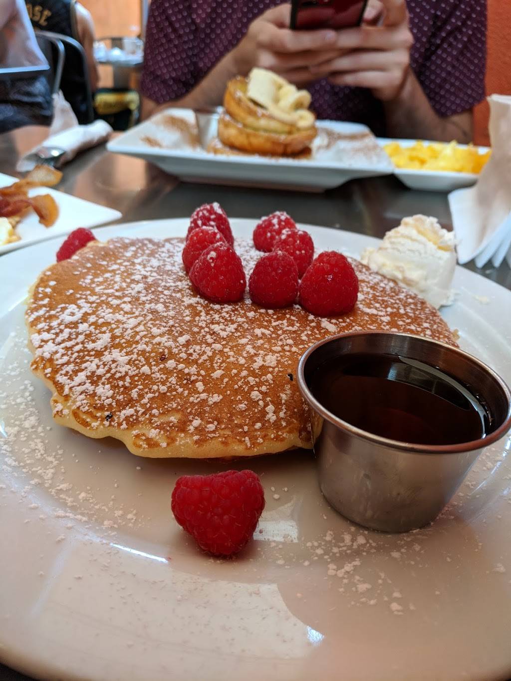 EAT | restaurant | 11108 W Magnolia Blvd, North Hollywood, CA 91601, USA | 8187604787 OR +1 818-760-4787