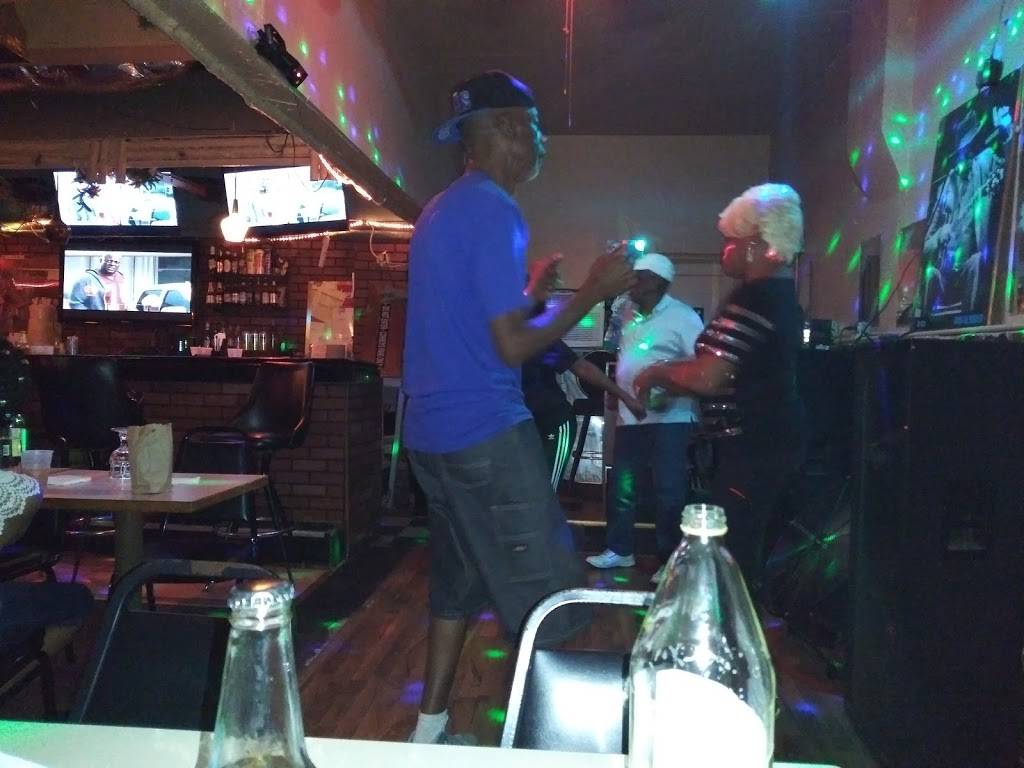 Jazspers | restaurant | 1450 Gaither Pkwy, Memphis, TN 38106, USA | 9017752139 OR +1 901-775-2139