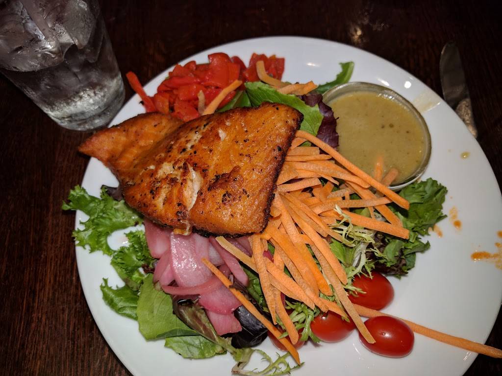 Gregorios Trattoria | restaurant | 1428 North Point Village Center, Reston, VA 20194, USA | 7036894894 OR +1 703-689-4894