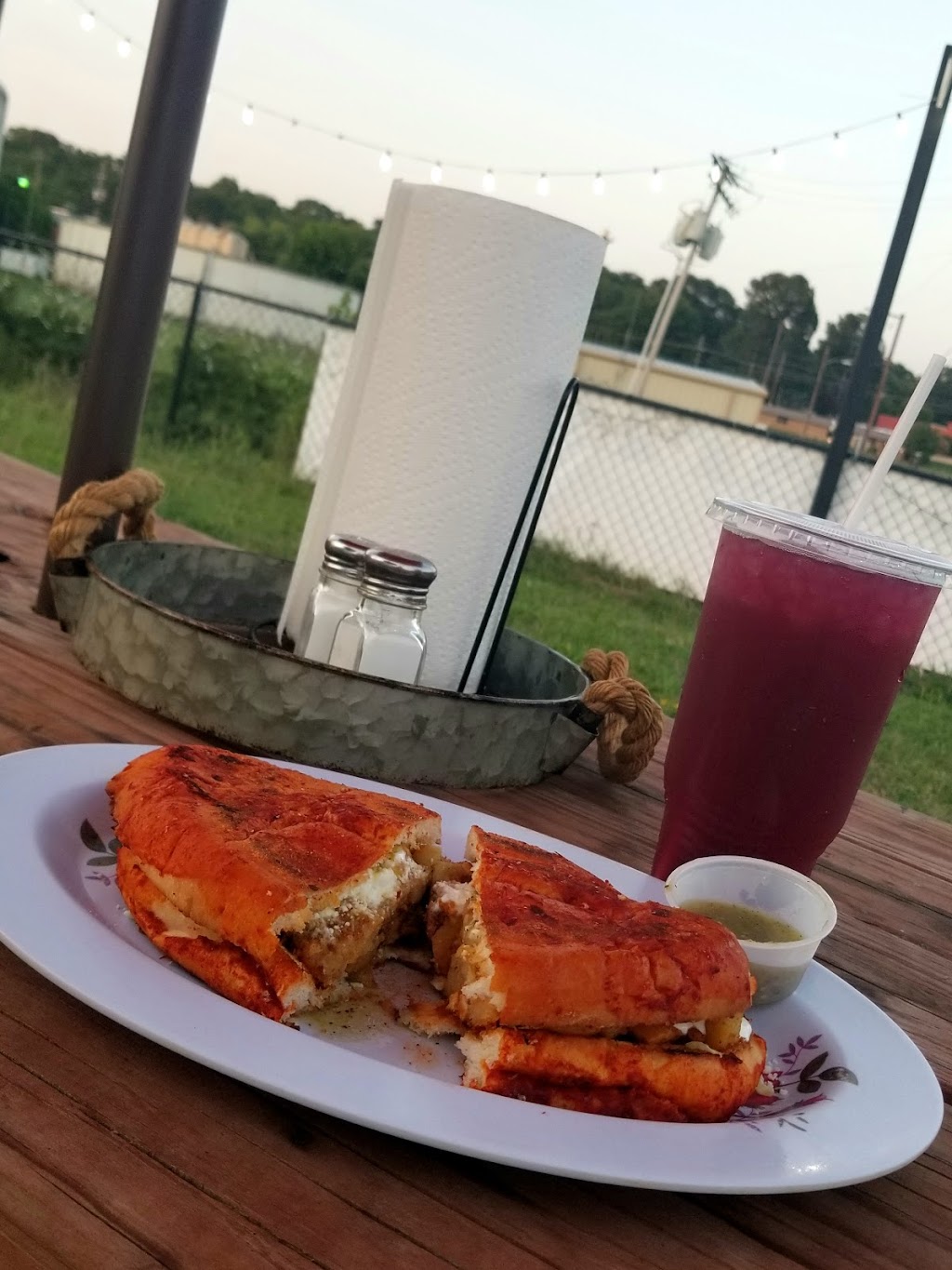 Lonchera Miscelanea J.B. | restaurant | 209 E Stilwell Ave, De Queen, AR 71832, USA | 8705841074 OR +1 870-584-1074