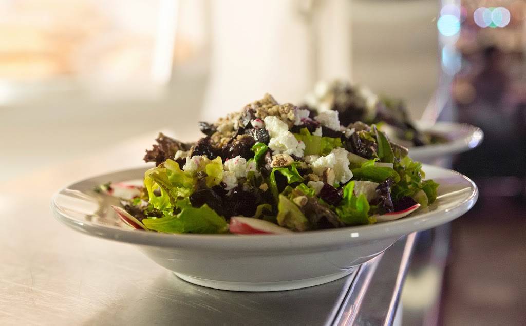 Le Bureau de Poste Trois-Rivières | restaurant | 317 Rue des Forges, Trois-Rivières, QC G9A 2G9, Canada | 8198403389 OR +1 819-840-3389