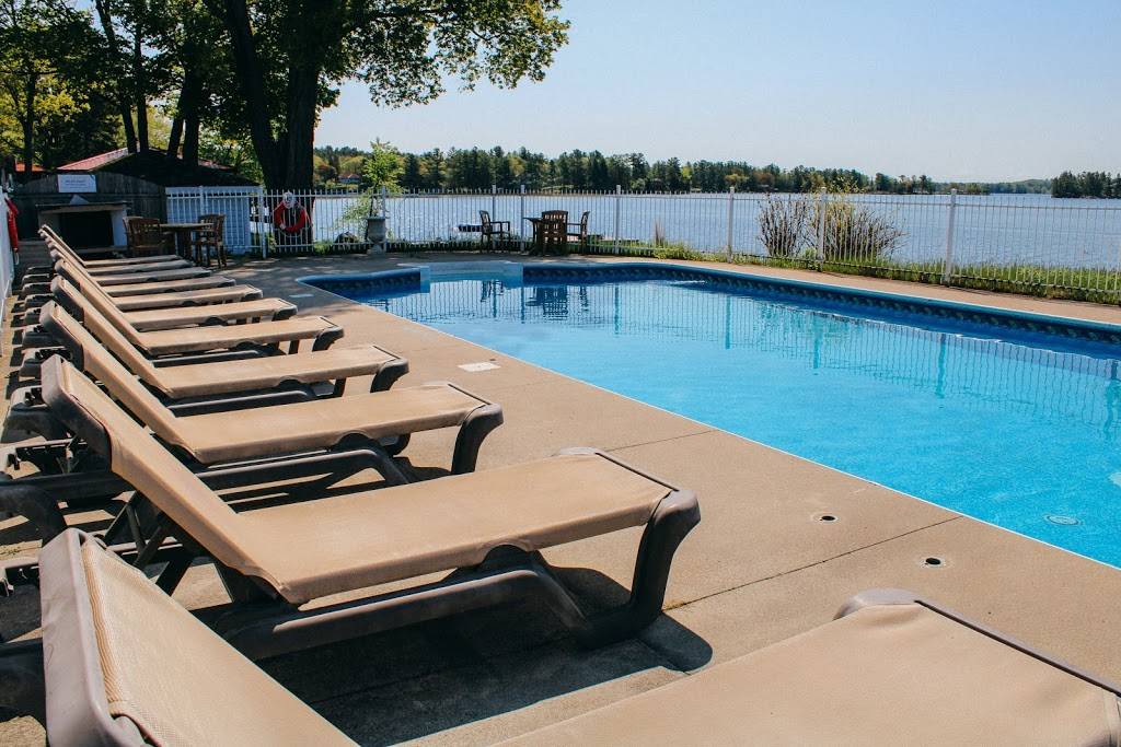 Viamede Resort | restaurant | 595 Mt Julian Viamede Rd, Woodview, ON K0L 3E0, Canada | 7056543344 OR +1 705-654-3344