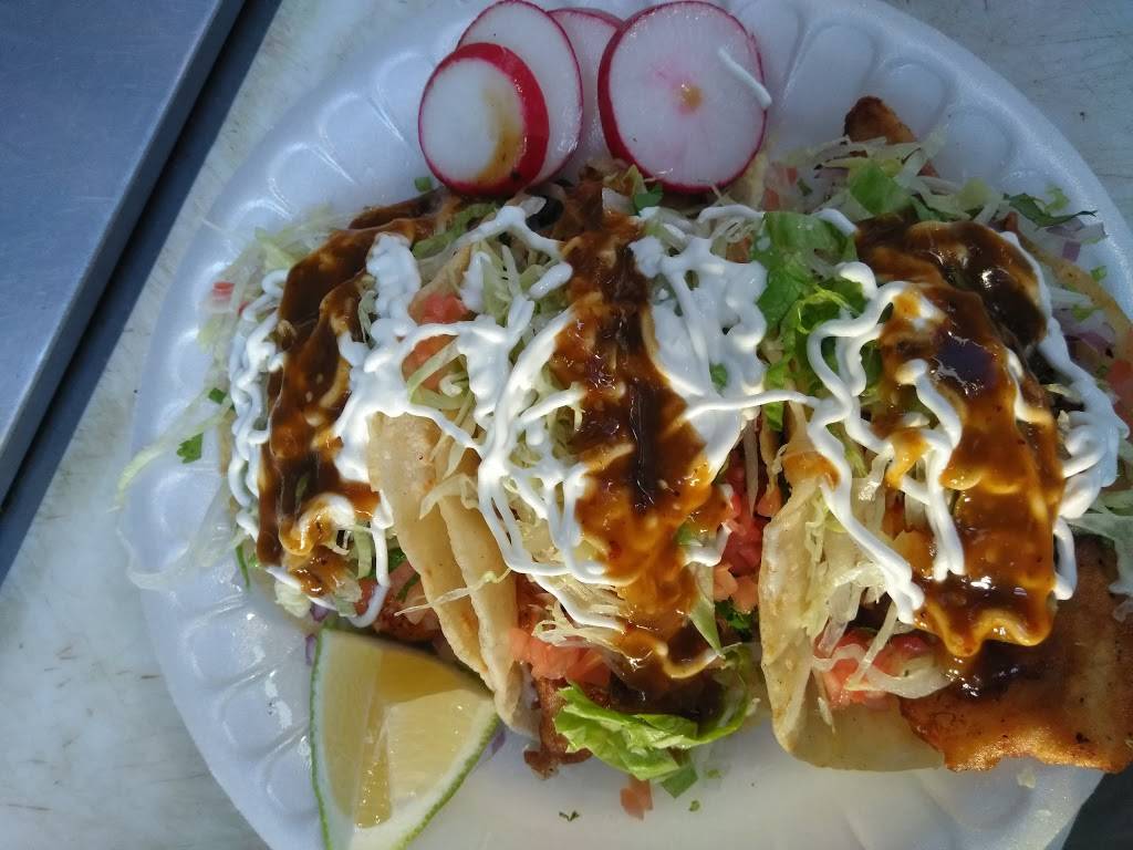 Tacos Y Mariscos Playas De Sinaloa | restaurant | 2130 E Brundage Ln, Bakersfield, CA 93307, USA | 6613421518 OR +1 661-342-1518