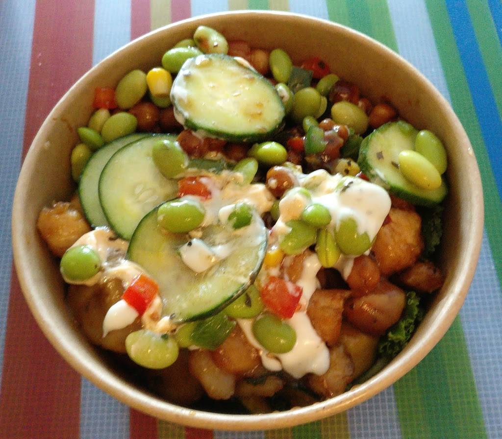 Chin Chin Street Side Kitchen | restaurant | 363 Bremner Blvd, Toronto, ON M5V 3V4, Canada | 4169011990 OR +1 416-901-1990