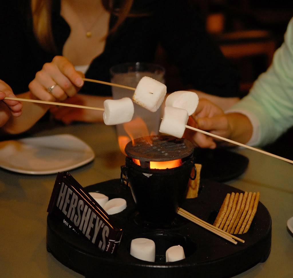 HuHot Mongolian Grill | restaurant | 5900 SW Huntoon St, Topeka, KS 66604, USA | 7852718190 OR +1 785-271-8190