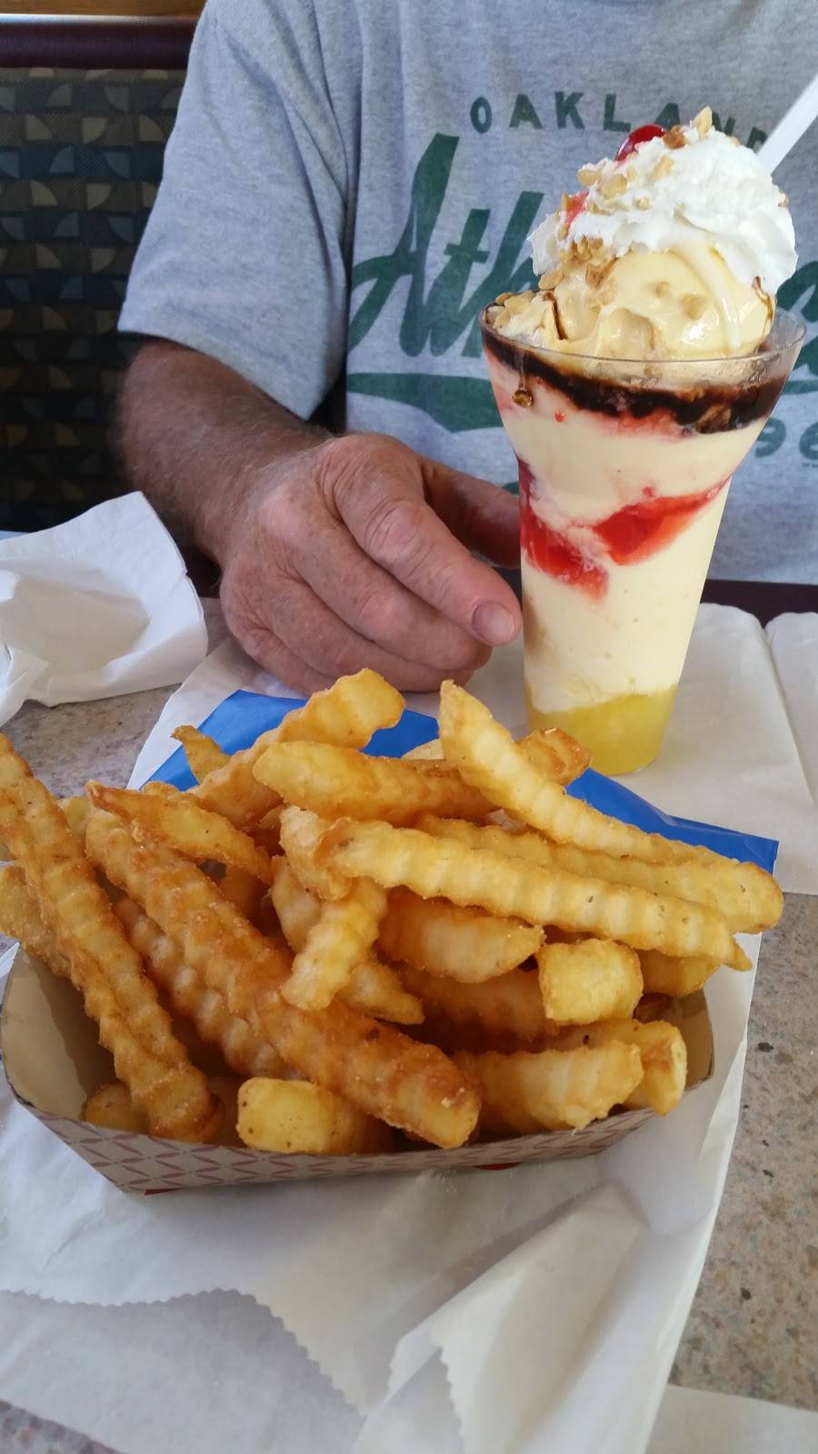 Fosters Freeze | restaurant | 970 Oro Dam Blvd E, Oroville, CA 95965, USA | 5305340485 OR +1 530-534-0485